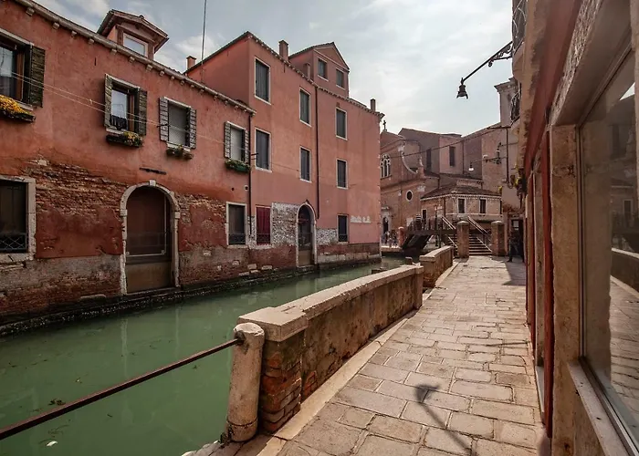 Charming Castello s By Wonderful Italy